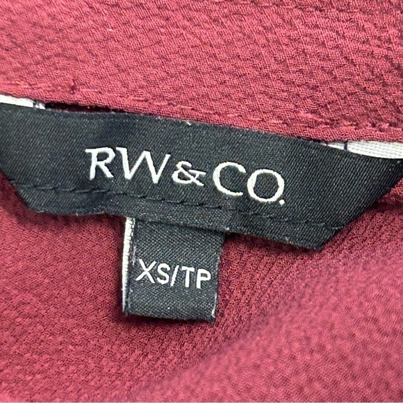 RW&CO burgundy red rock crystal rhinestone V-neck sleeveless blouse Sz XS - Picture 7 of 12